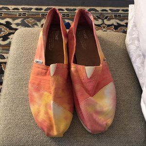 TOMS Slip On Tie Dye Canvas Shoes Sz 11